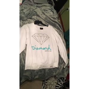 Diamond crew neck